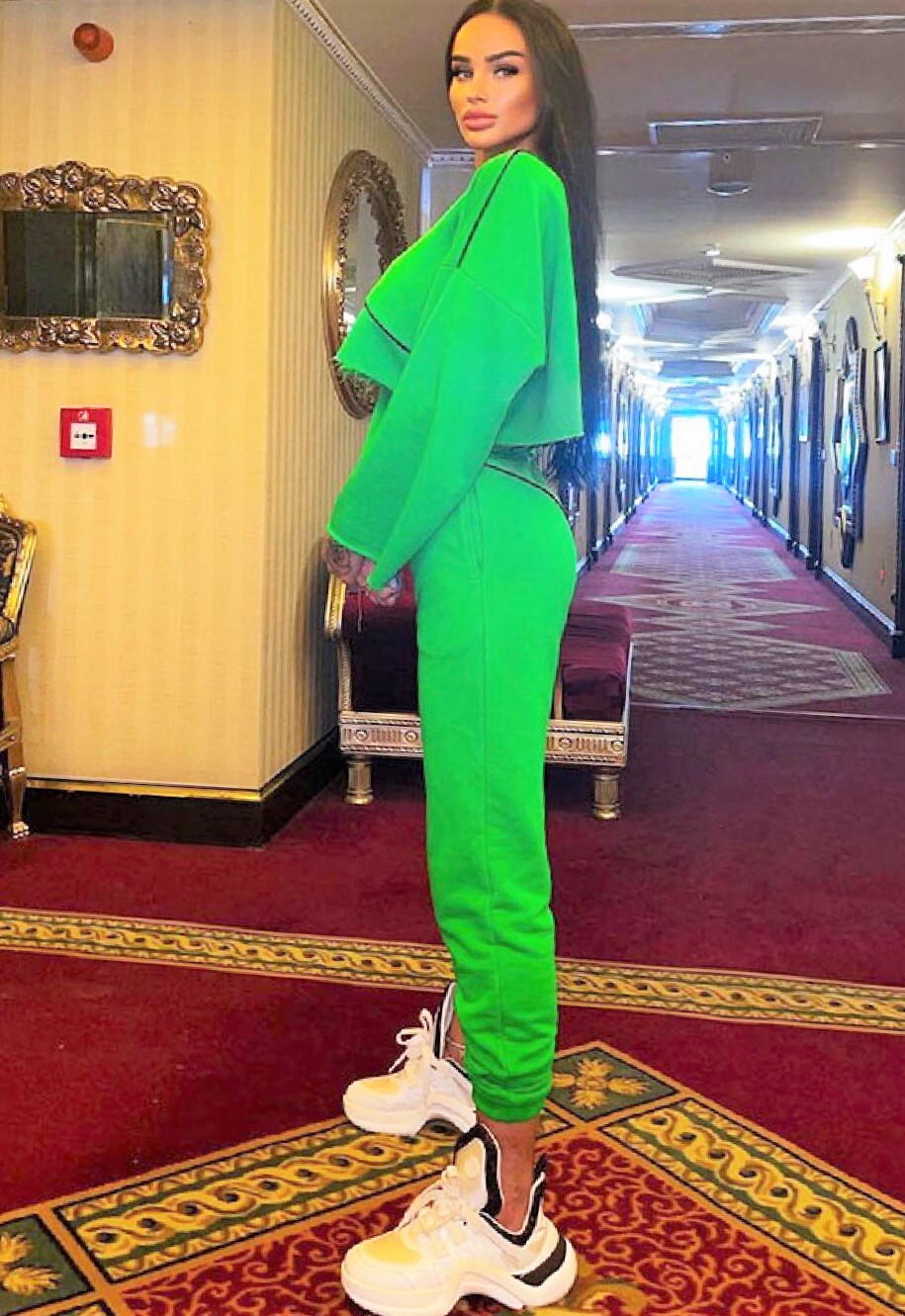 Шлюха Питера Женя +7(911)263-24-01